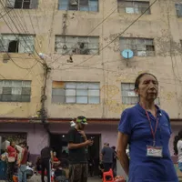 VIDEO: Así colapsó un edificio en demolición sobre la lateral de Viaducto Miguel Alemán, en la colonia Escandón