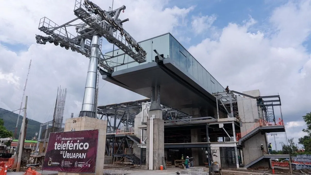 Afectados por el teleférico de Uruapan son presionados para desistirse de amparo contra la obra