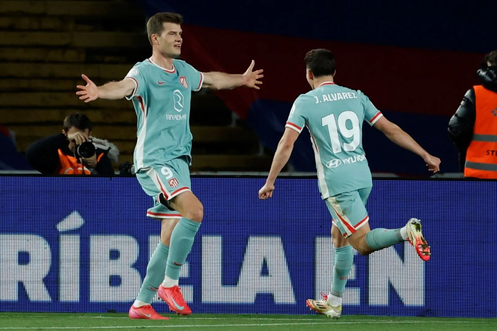 Las finales adelantadas de la UEFA Champions League: comienza la segunda fase