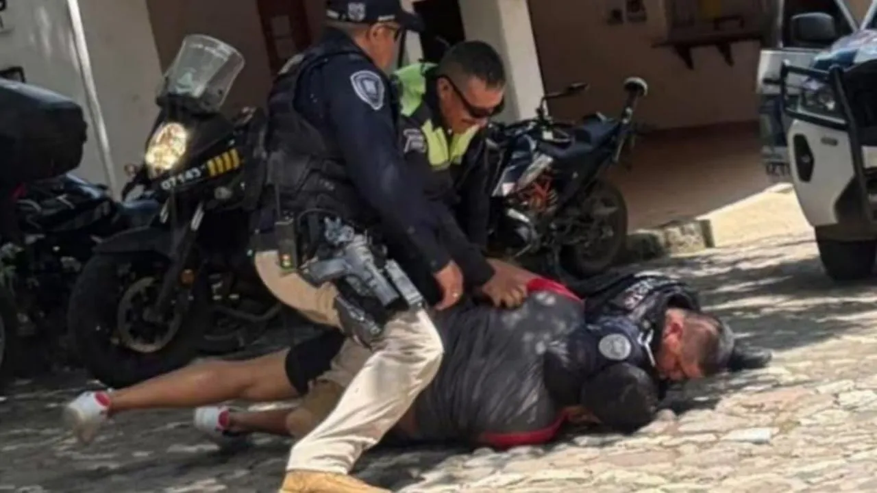 Turistas denuncian que fueron golpeados y retenidos por policías en Tepoztlán (Video)