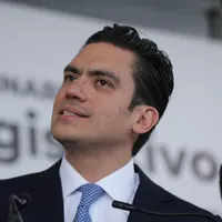 “El pueblo tiene el derecho a la verdad”: Morena defiende lineamientos para medios