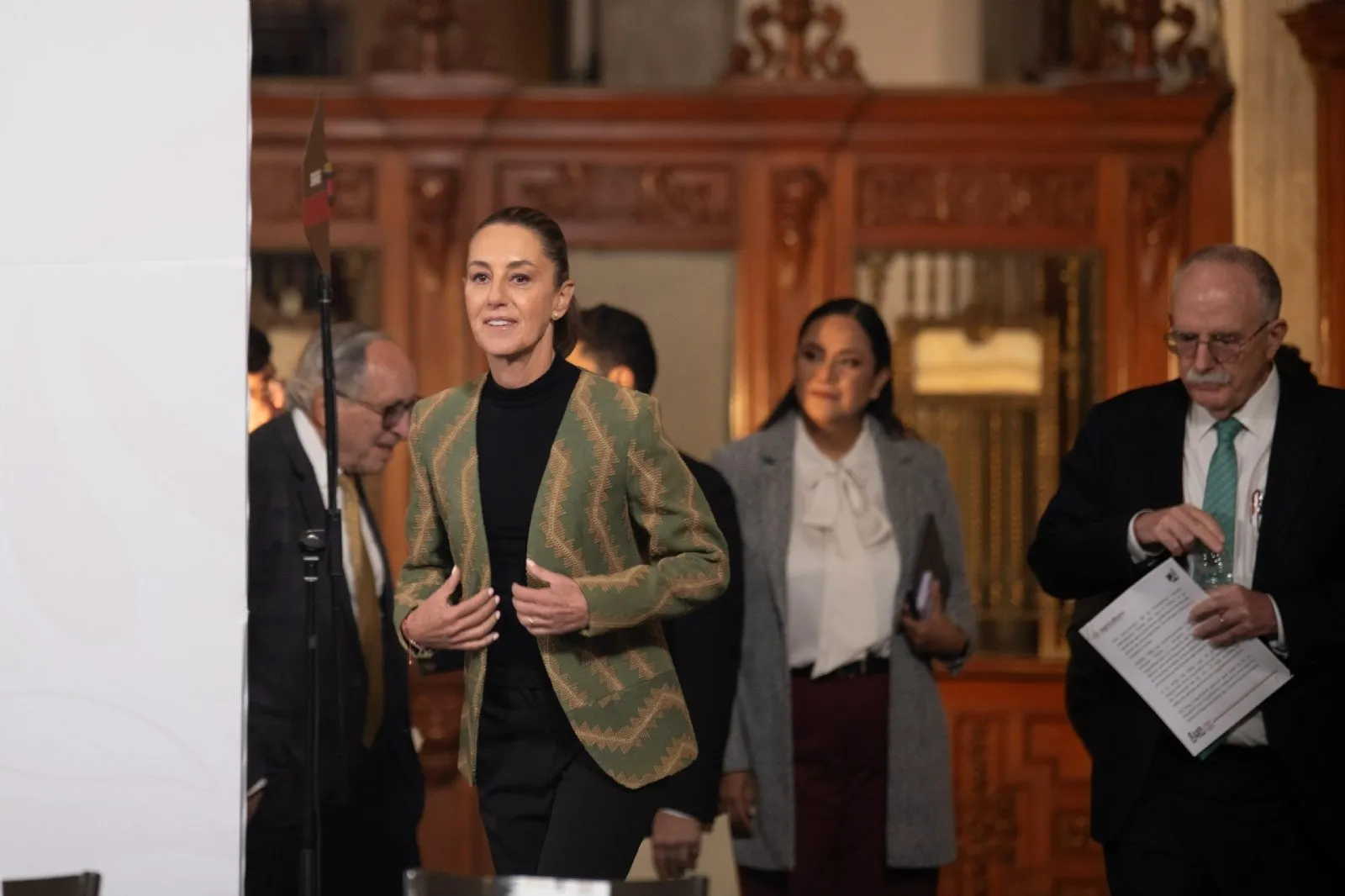 Serán inhabilitadas las empresas implicadas en sobrecosto de medicamentos: Sheinbaum