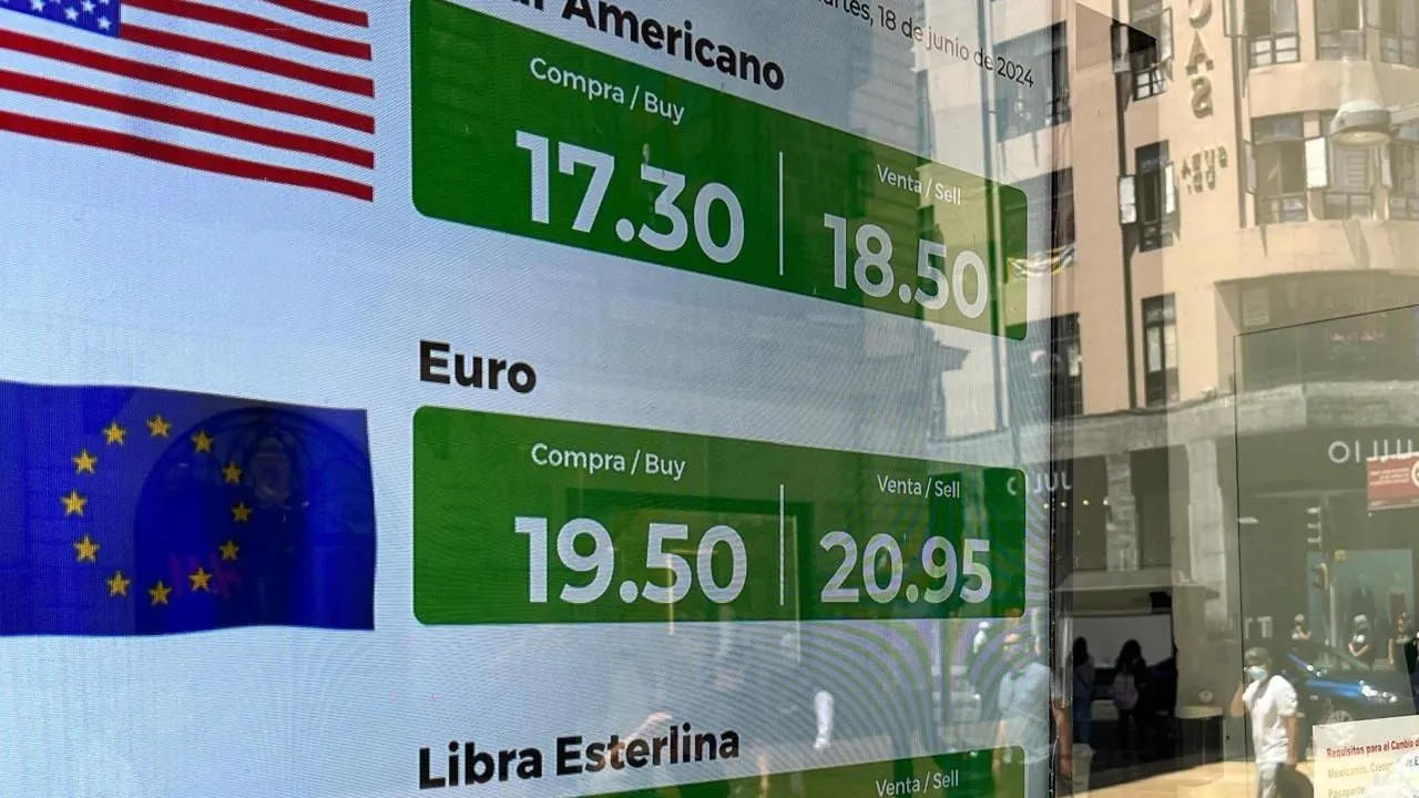 Peso pierde ante rumores de la salida de EU del T-MEC