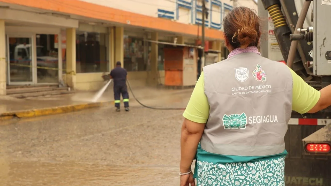 Llegan a Veracruz equipos de emergencia enviados por Clara Brugada