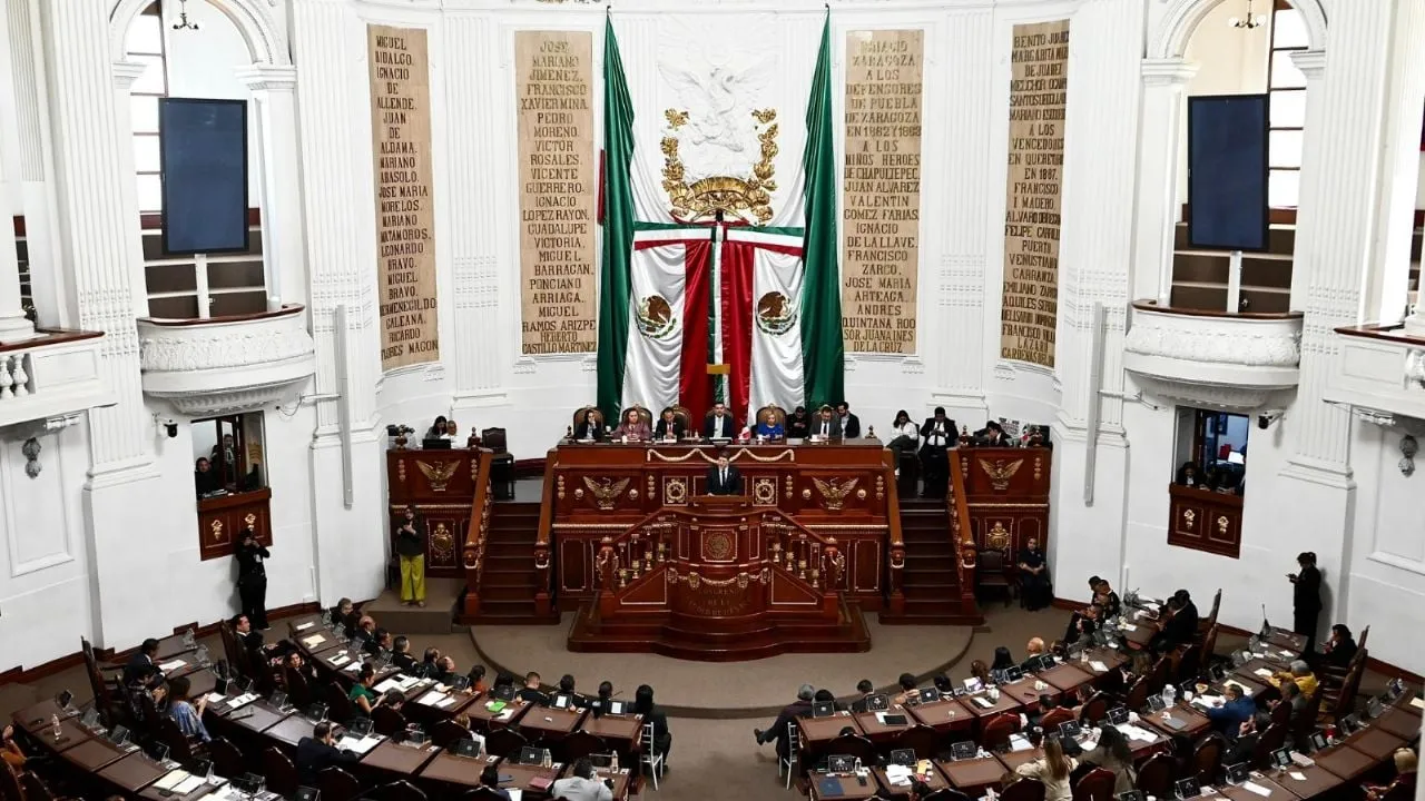 PAN cuestiona resultados de seguridad a Pablo Vázquez en su comparecencia en el Congreso de la CDMX