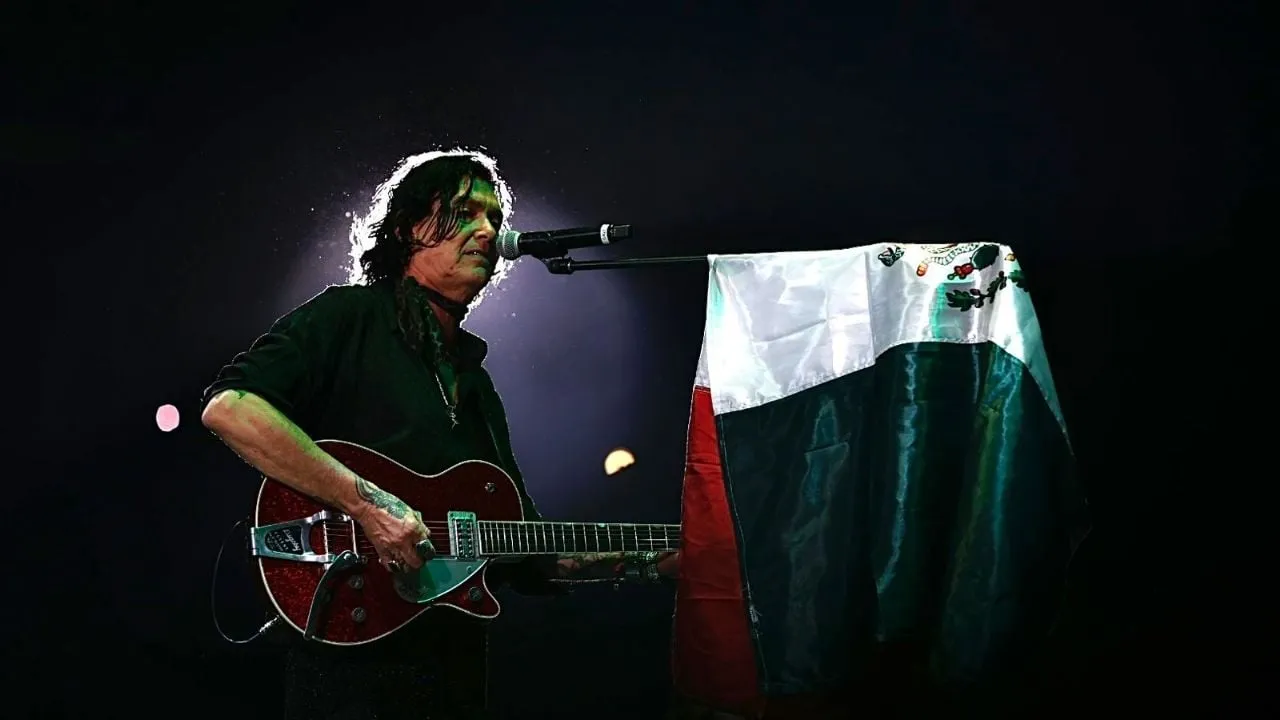 Caifanes trasciende con show 360 grados en el Palacio de los Deportes