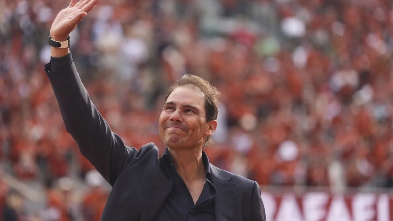 Entre lágrimas y agradecimientos, Rafael Nadal reacciona a su homenaje en Roland Garros