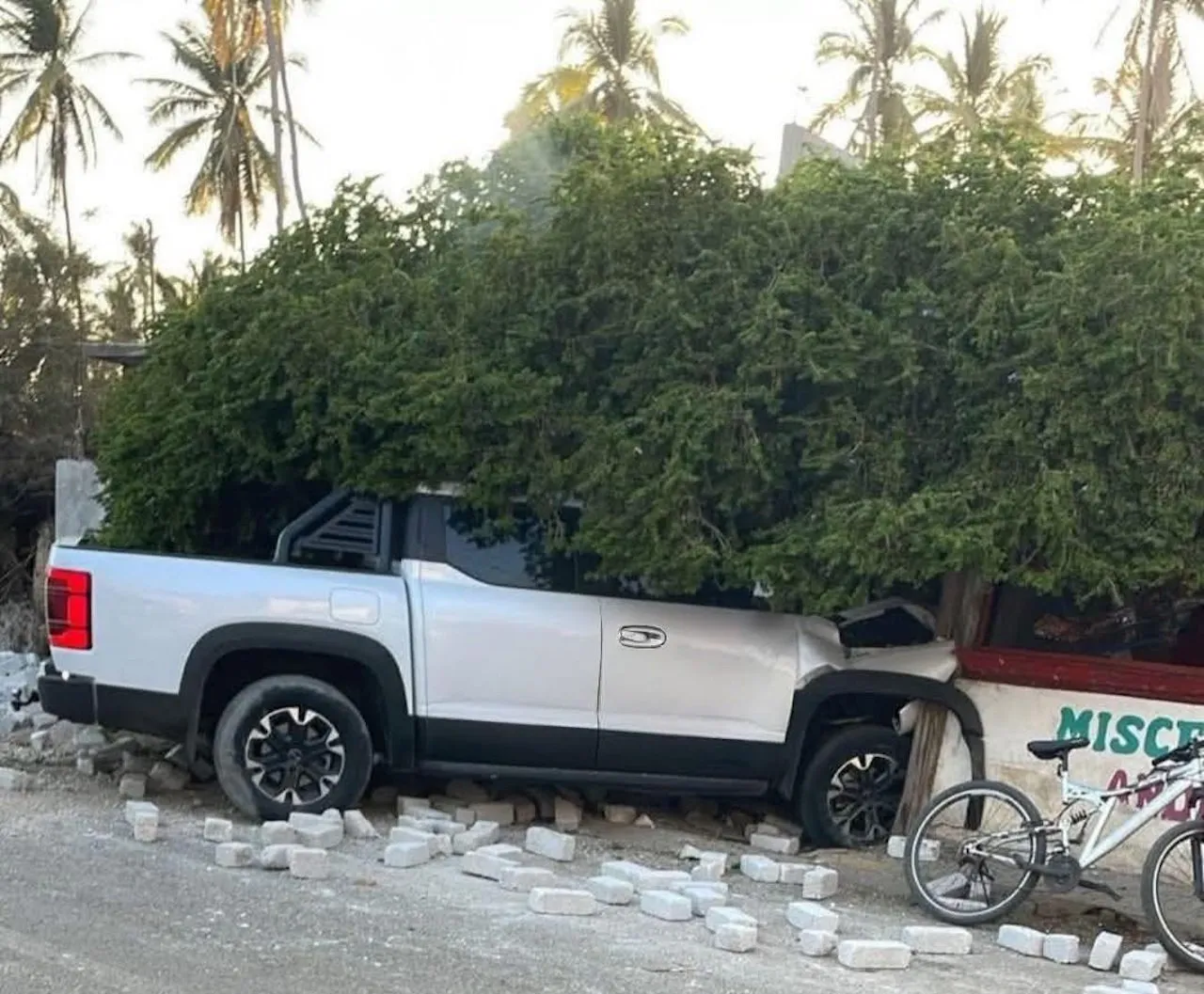 Asesinan a tiros a exsecretario de Obras Públicas de Coyuca de Benítez, Guerrero