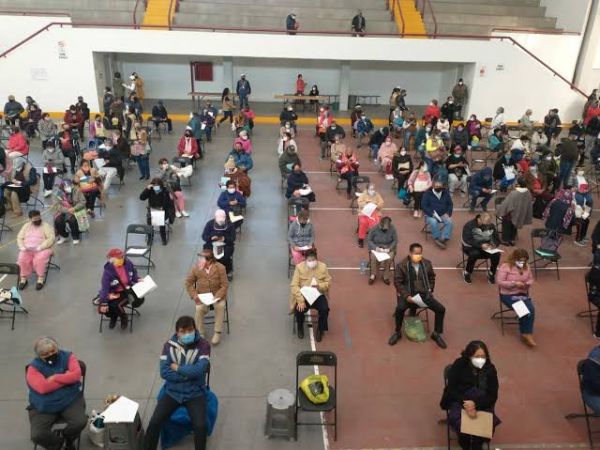 COVID19: En Ecatepec exigen nuevo requisito para ser vacunados.