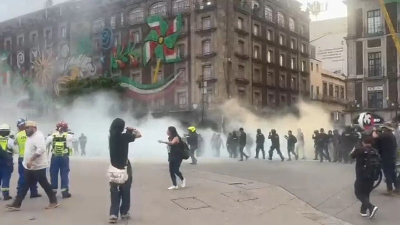 Saqueos e incendios en la marcha para conmemorar la matanza del 2 de octubre (Videos)