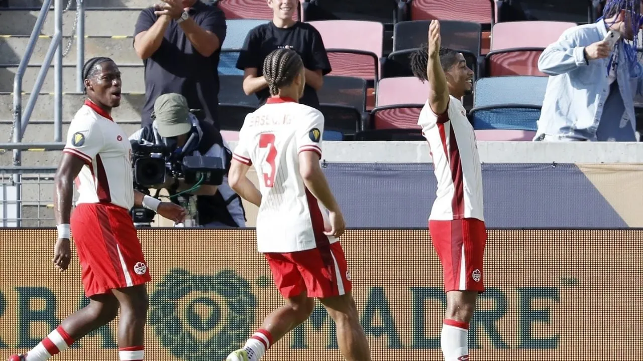 Curazao empata 1-1 con Canadá y se mantiene con vida en la Copa Oro