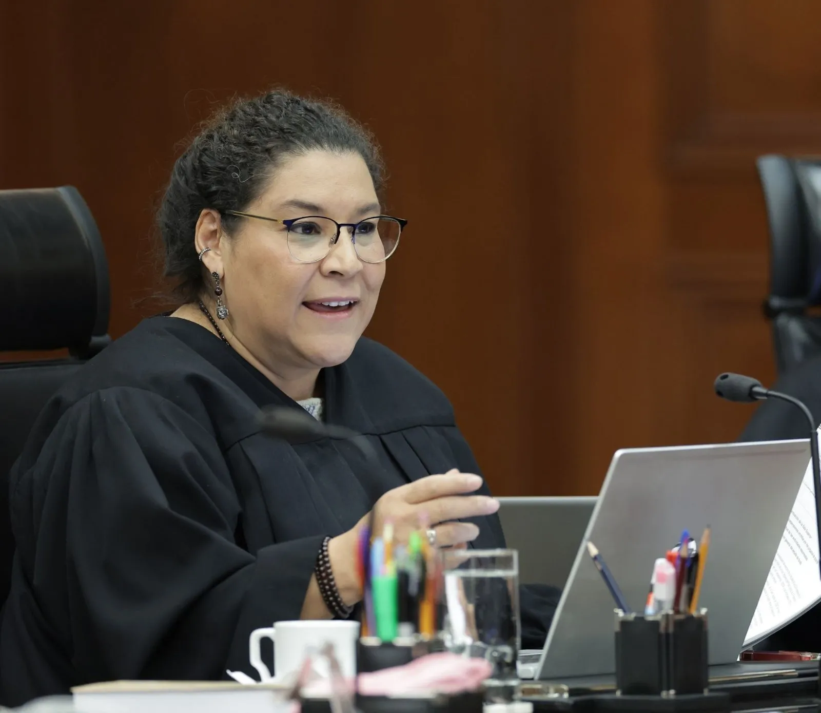 Lenia Batres paraliza 30 asuntos de la Corte tras ser excluida del caso Salinas Pliego