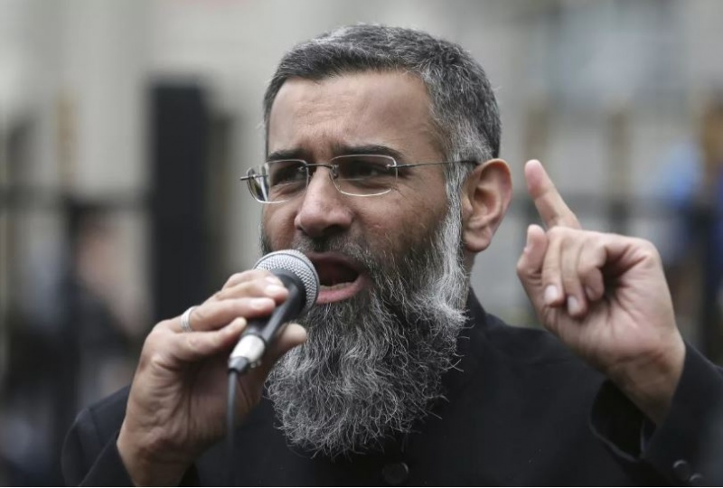 Acusan a predicador británico de liderar organización terrorista