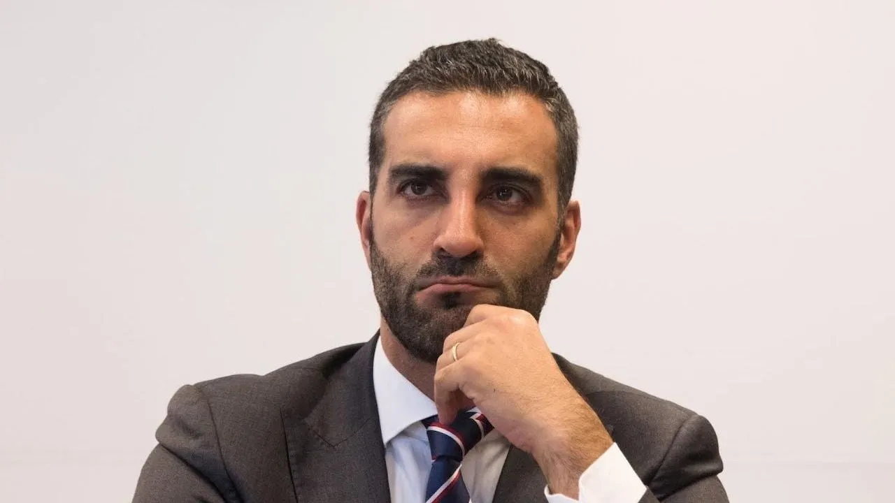 FGR solicitó ficha roja de búsqueda contra Simón Levy