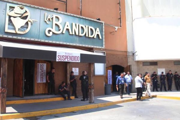 Suspenden bar en Ecatepec, por operar durante el semáforo rojo