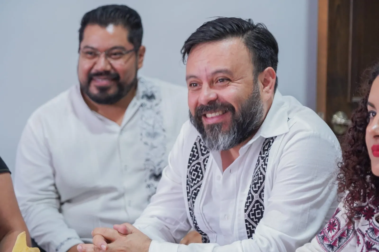 Grupo armado impide la llegada del secretario de Gobierno de Oaxaca a comunidad indígena