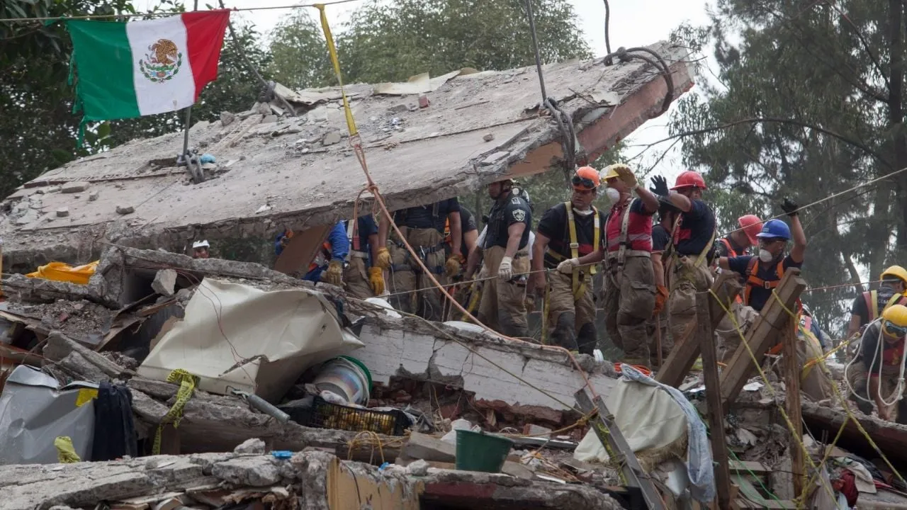 A 8 años del sismo del 19S hay damnificados sin vivienda y funcionarios “premiados” (Video)