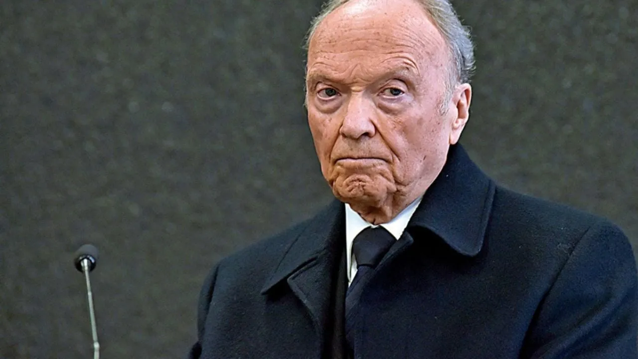 La salida de Gertz Manero ocurrió fuera de los cauces constitucionales: ONG