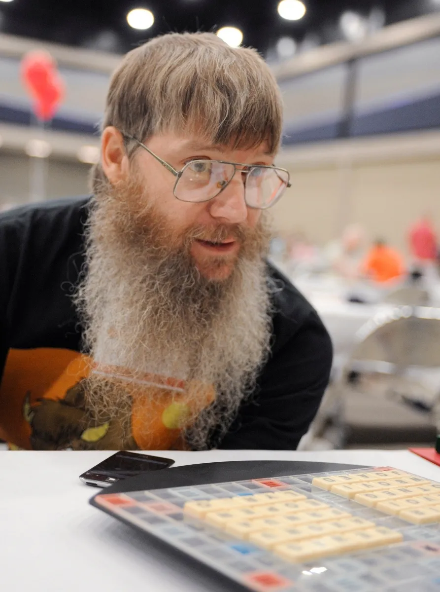 Un neozelandés estudió un año para ganar el mundial de Scrabble en español. No habla español