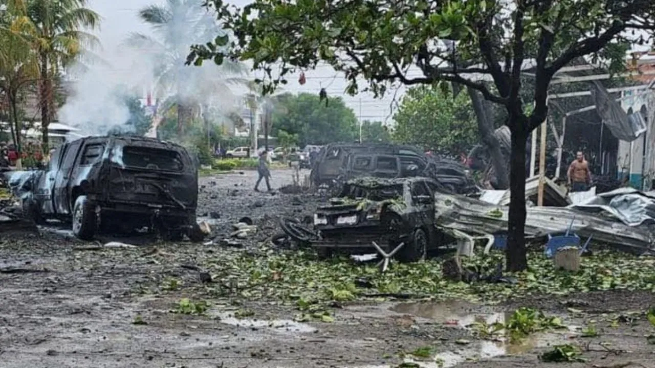 Número de muertos por explosión de coche bomba en Coahuayana, Michoacán, aumenta a cinco