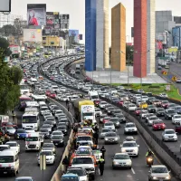 CFE y Hacienda declaran desiertos concursos para arrendar hasta 36 mil vehículos