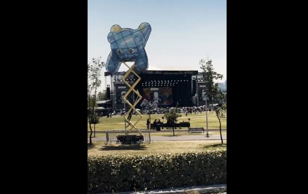 Este es el momento exacto en que se desploma la grúa en el AXE Ceremonia (Video)