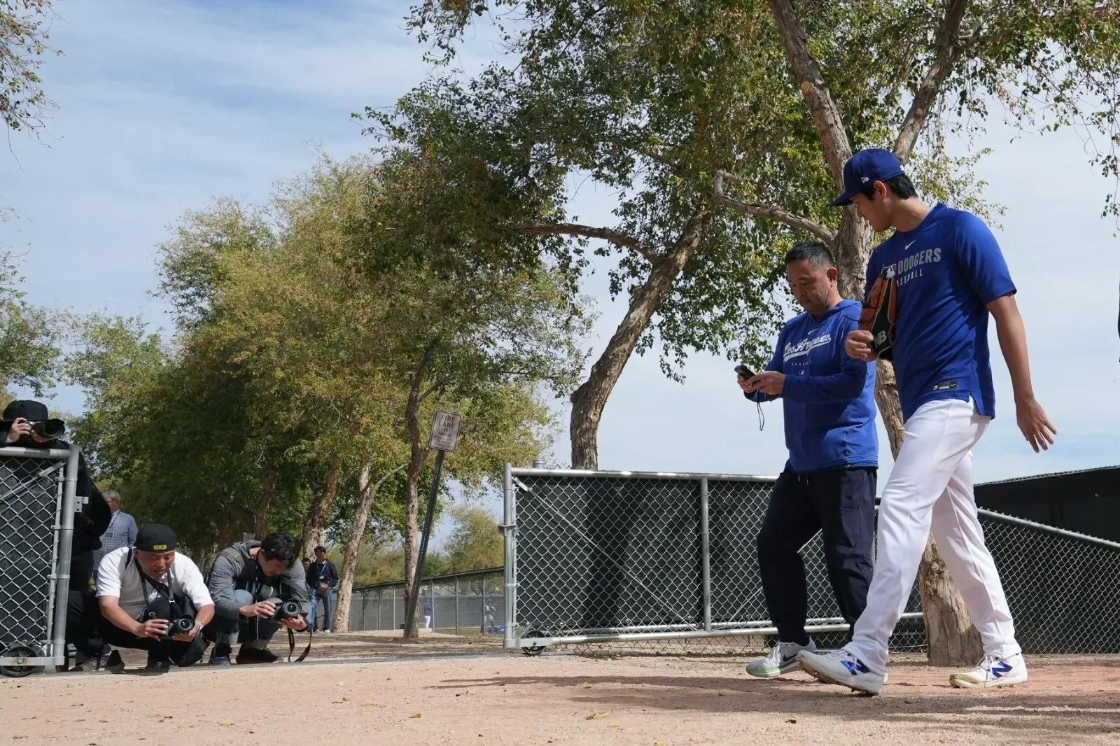 MLB abre las puertas a otra temporada; lanzadores y receptores se reportan