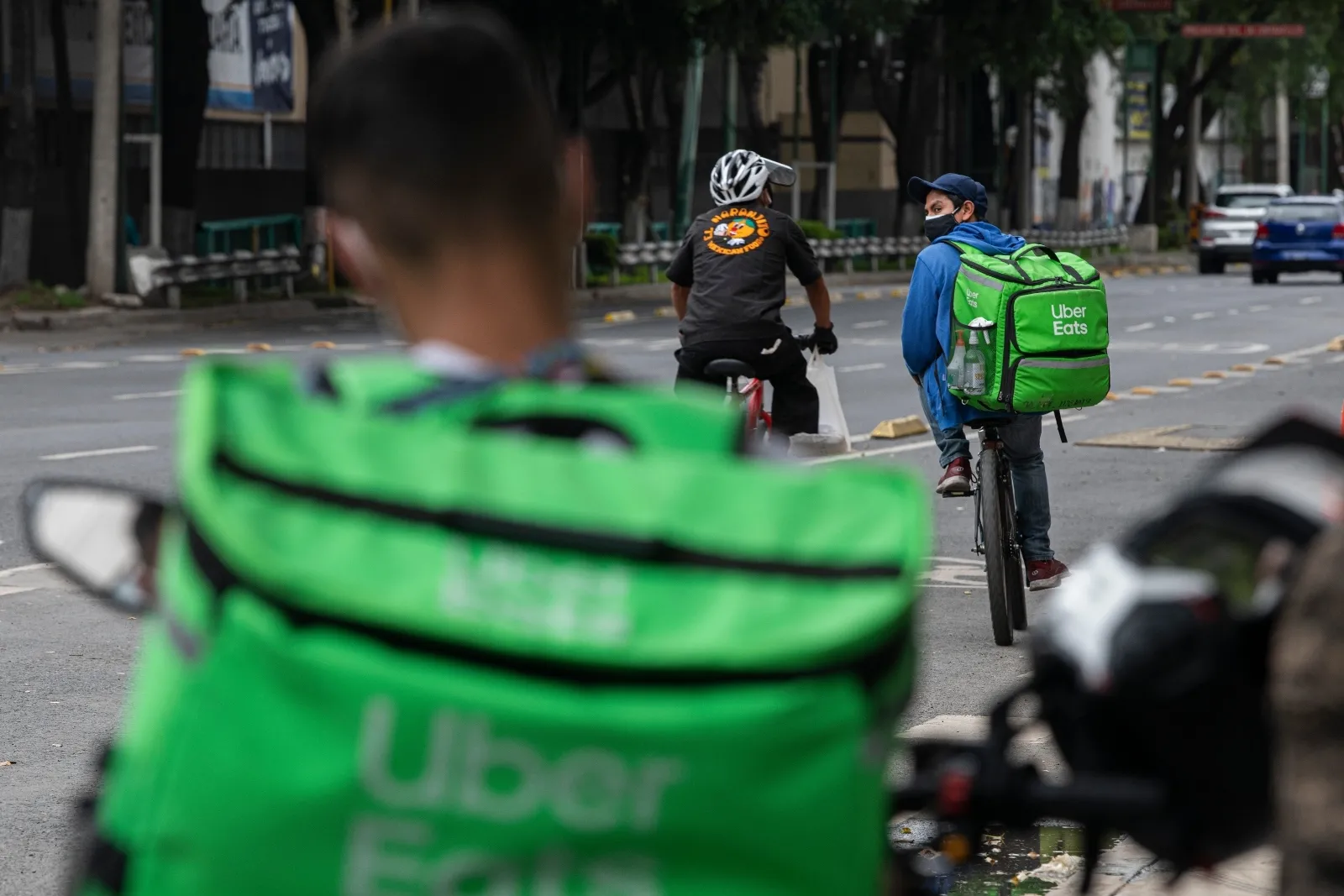 Senadores aprueban reforma sobre derechos laborales para trabajadores de plataformas digitales