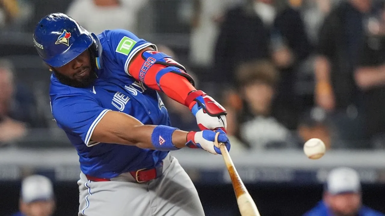 Azulejos someten a Yankees y van a su primera Serie de Campeonato de la Liga Americana desde 2016