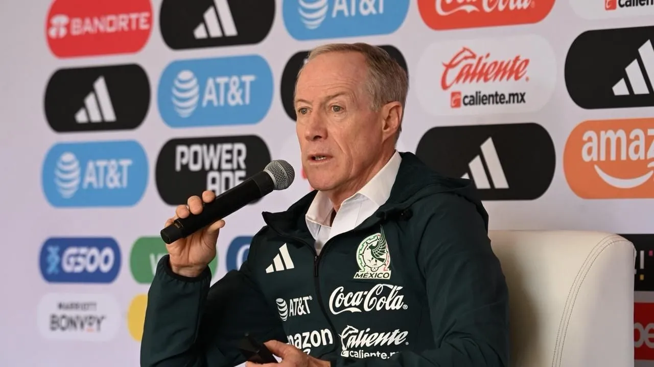 Pese a riesgos, no hay Plan B para sustituir al Estadio Azteca en el Mundial: Ivar Sisniega