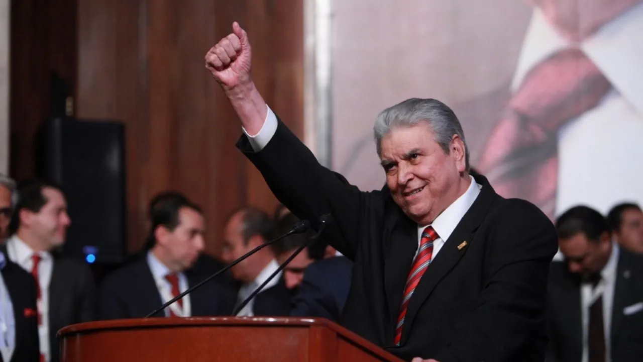 Inicia la sucesión en la CTM ante el retiro de Aceves del Olmo, tras 10 años en el poder