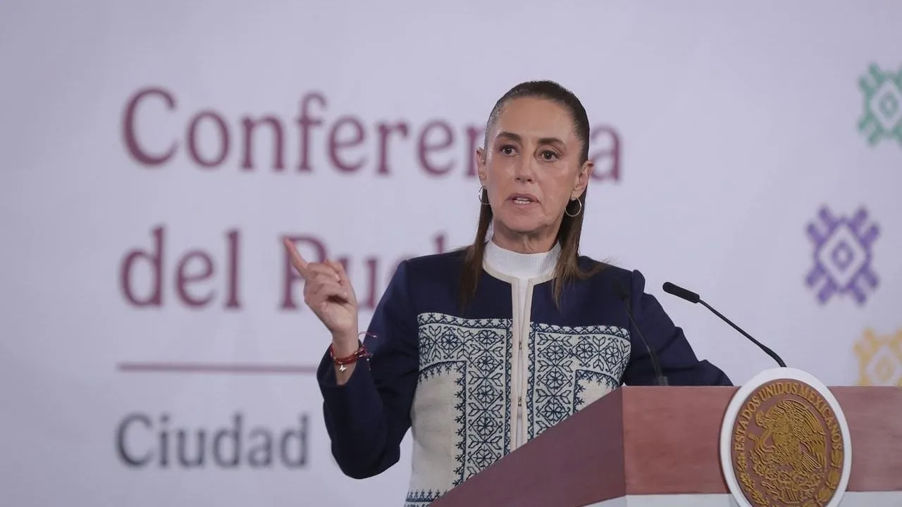 Avión de EU aterrizó para trasladar a funcionarios de la Secretaría de Seguridad: Sheinbaum