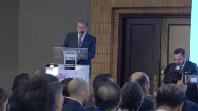 Ricardo Monreal acusa a Norma Piña de “reventar” el foro sobre la reforma judicial