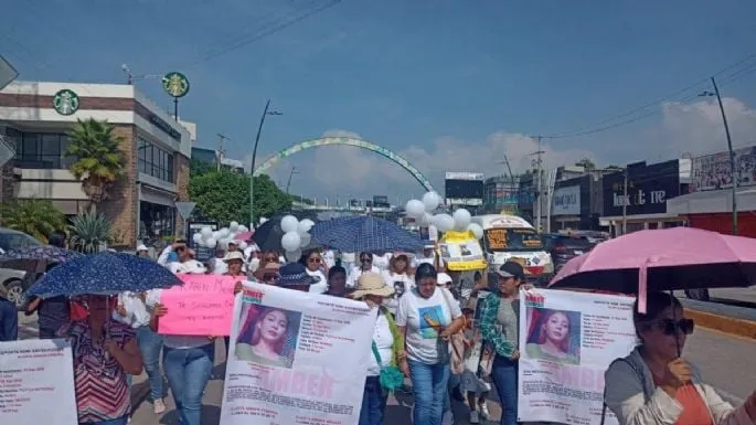 Marchan por la desaparición de dos hombres y una mujer en Chiapa de Corzo