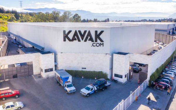 KAVAK, LA EMPRESA QUE SE CONVIRTIÓ EN LO QUE JURÓ DESTRUIR