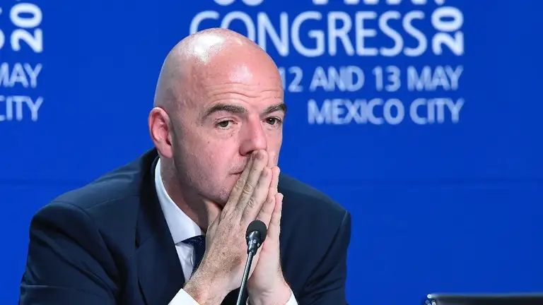 Infantino se rinde y tira su plan de privatizar la Copa del Mundo