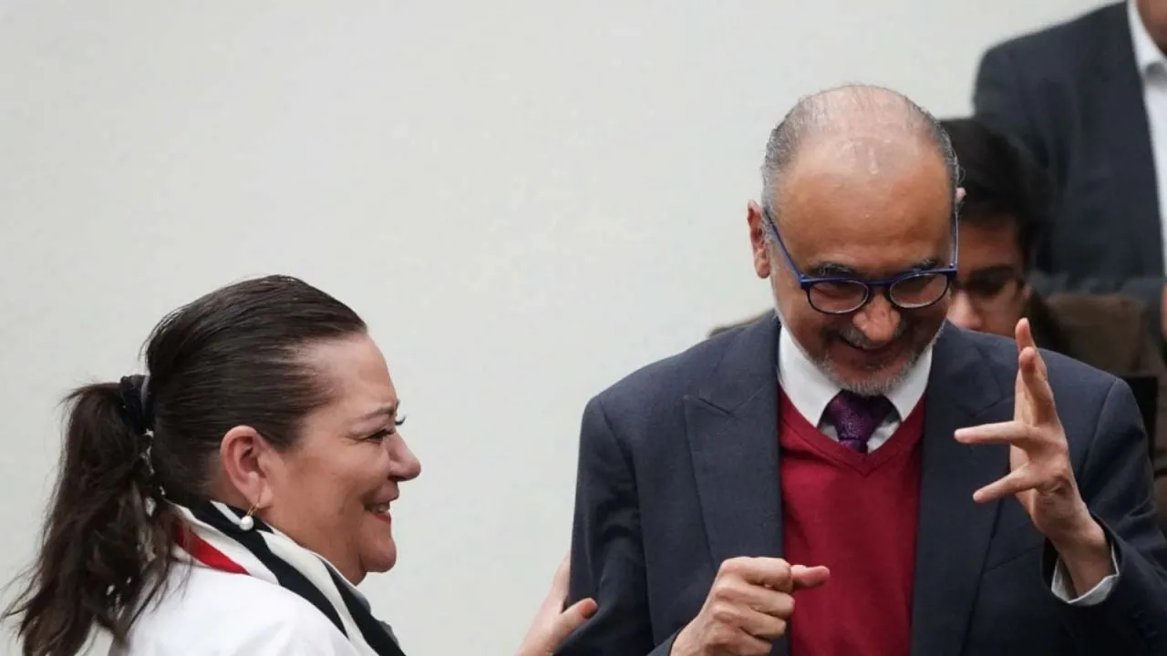 Consejero del INE acusa a Taddei de imponer “perfiles políticos” en puestos estratégicos