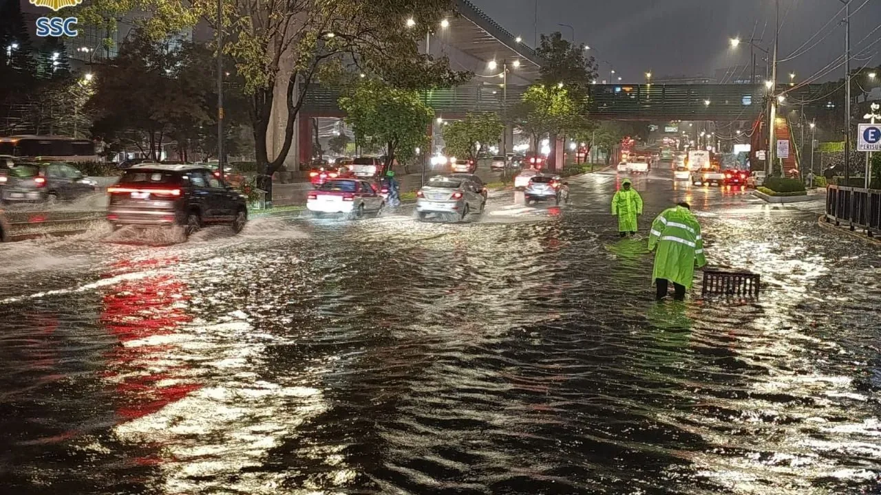 Lluvias CDMX: 126 encharcamientos, 46 árboles caídos y se desborda Río San Buenaventura