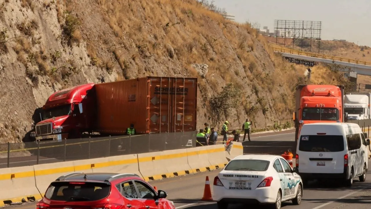 Estos son los horarios más peligrosos para viajar por las carreteras de México