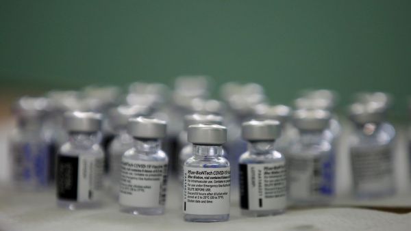 Vacuna Pfizer pierde efectividad 6 meses después 