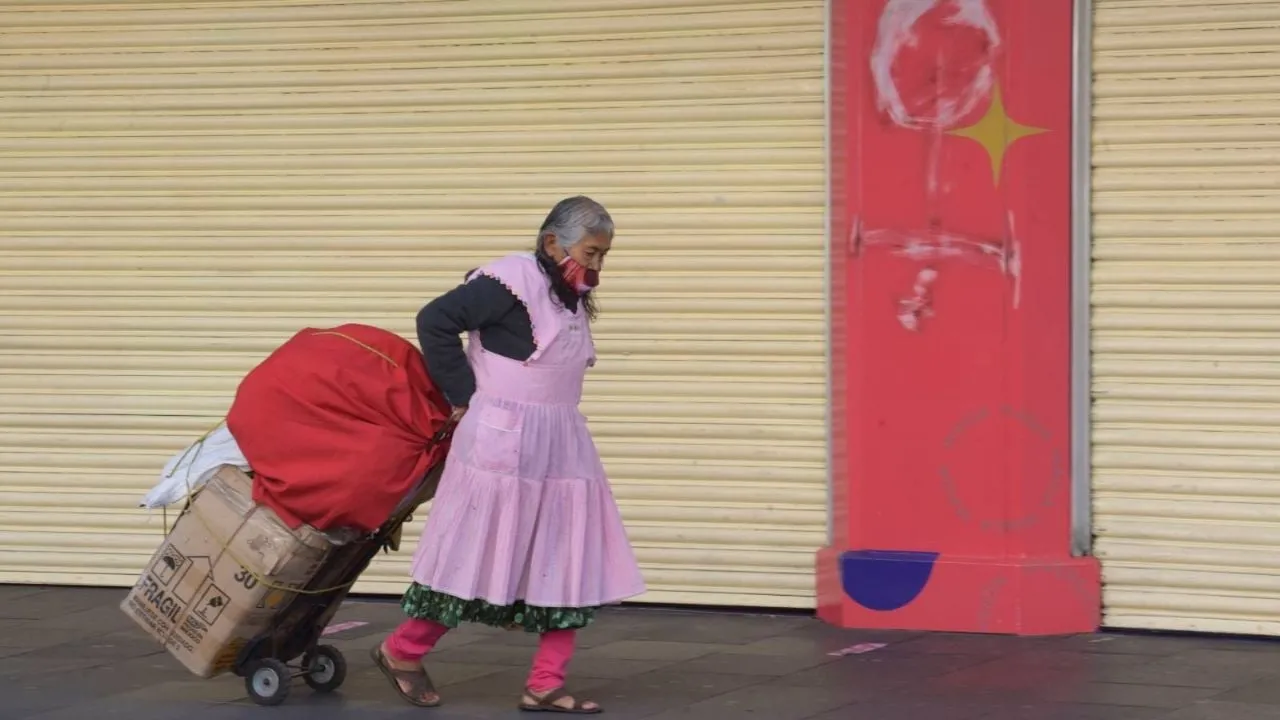 En México, las familias más ricas viven con 14 veces más ingresos que las más pobres: Inegi