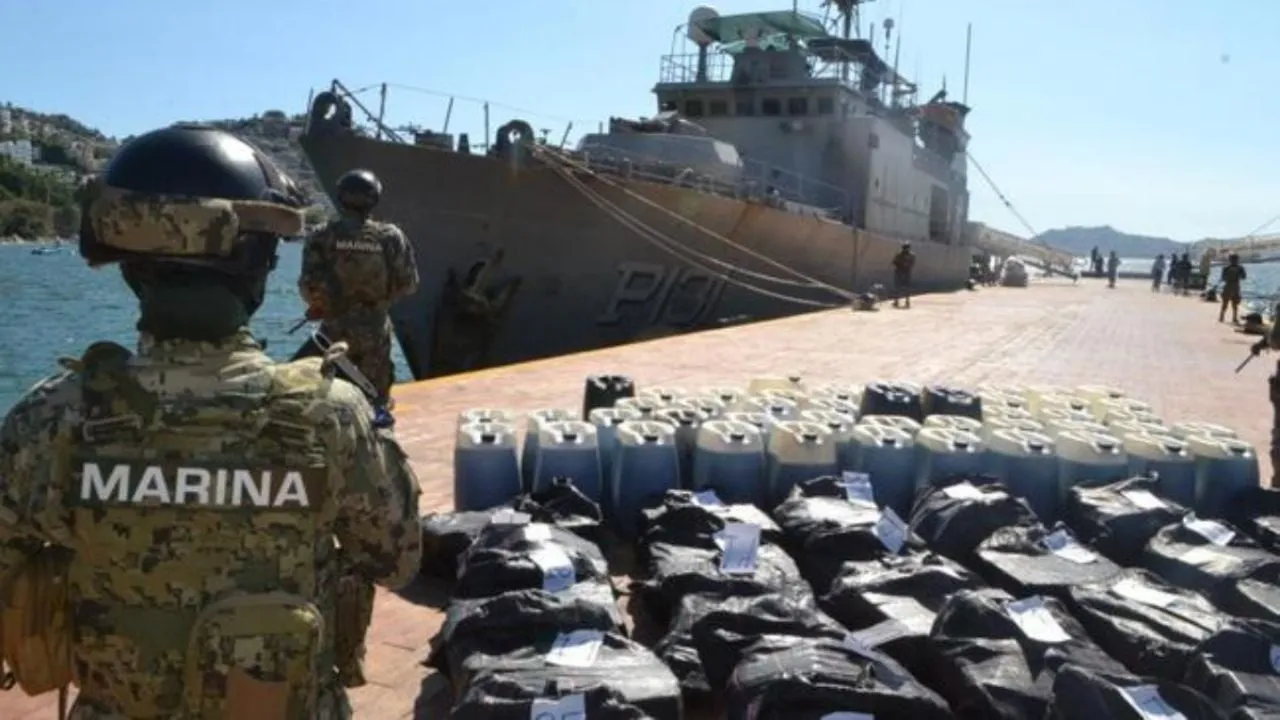 Huachicol fiscal: Contralmirante Fernando Farías ya tiene orden de aprehensión en su contra