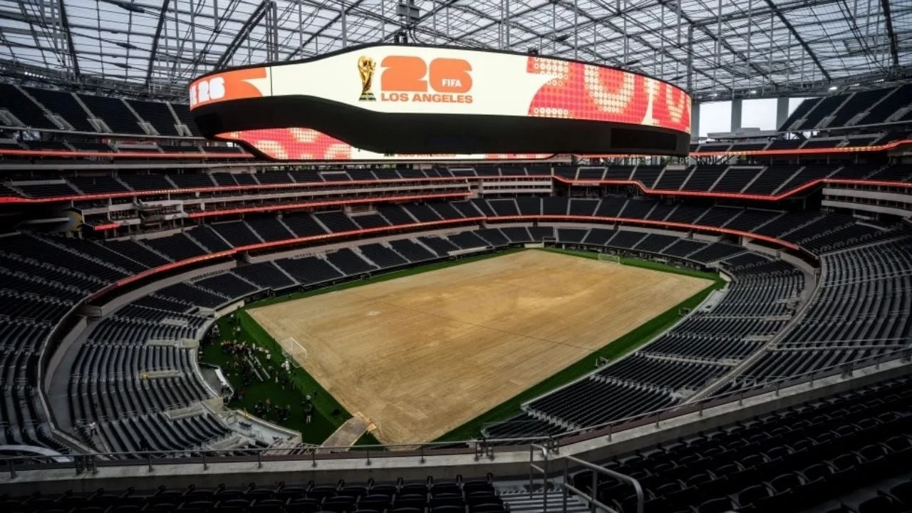 Sindicato de trabajadores del SoFi Stadium autoriza huelga a una semana del Mundial