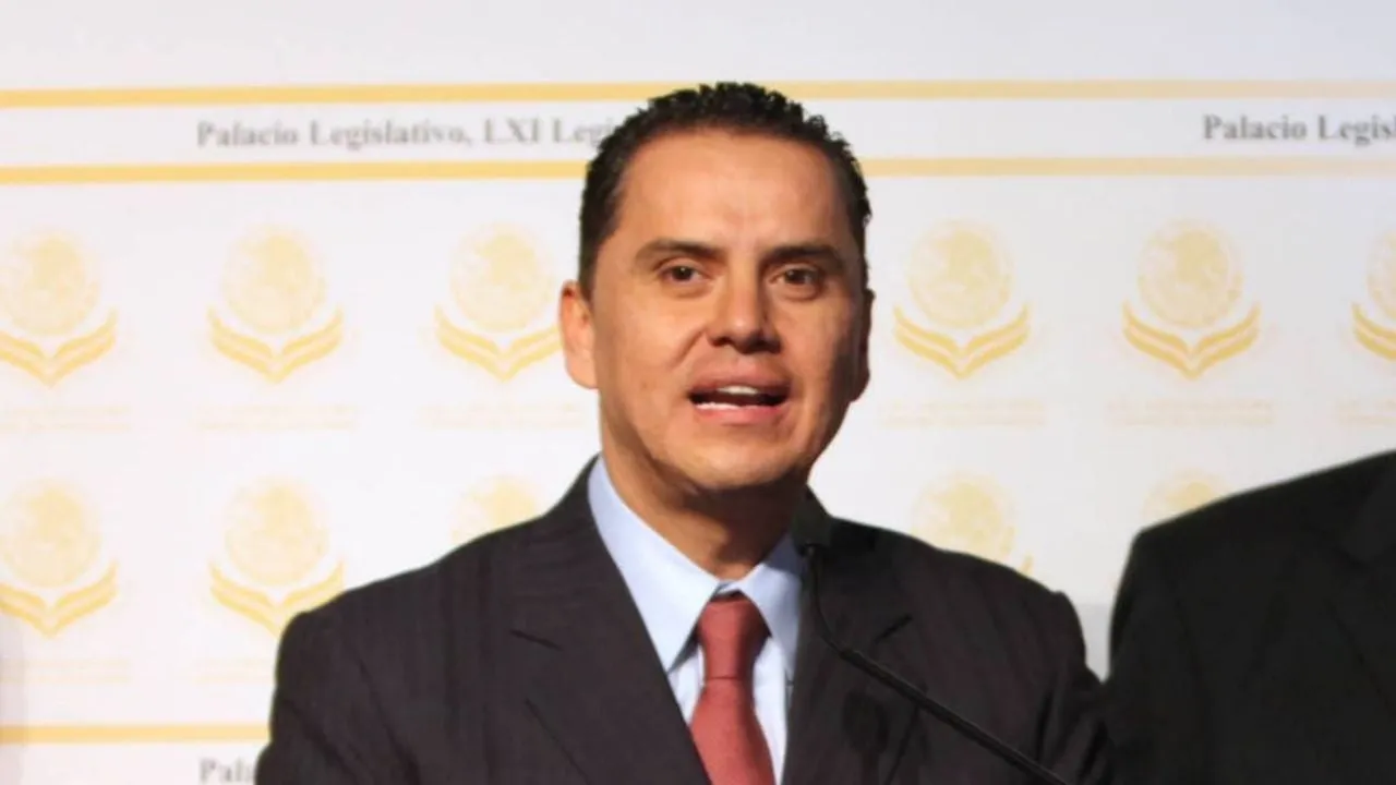 Vinculan a proceso por lavado al exgobernador de Nayarit, Roberto Sandoval