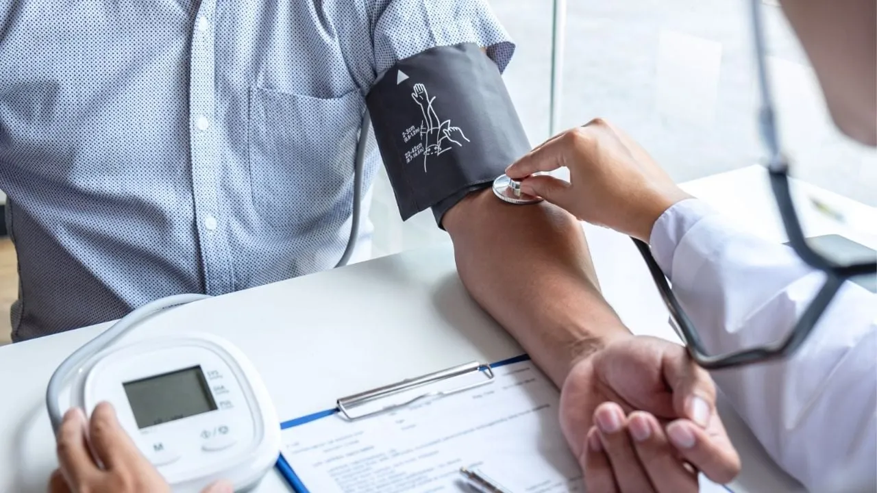 En México, un tercio de los menores de 40 años tiene hipertensión arterial y no lo sabe