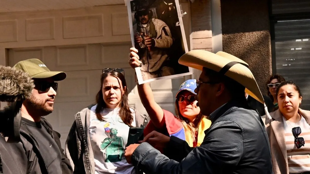 Protestan en CDMX por la intervención estadunidense en Venezuela