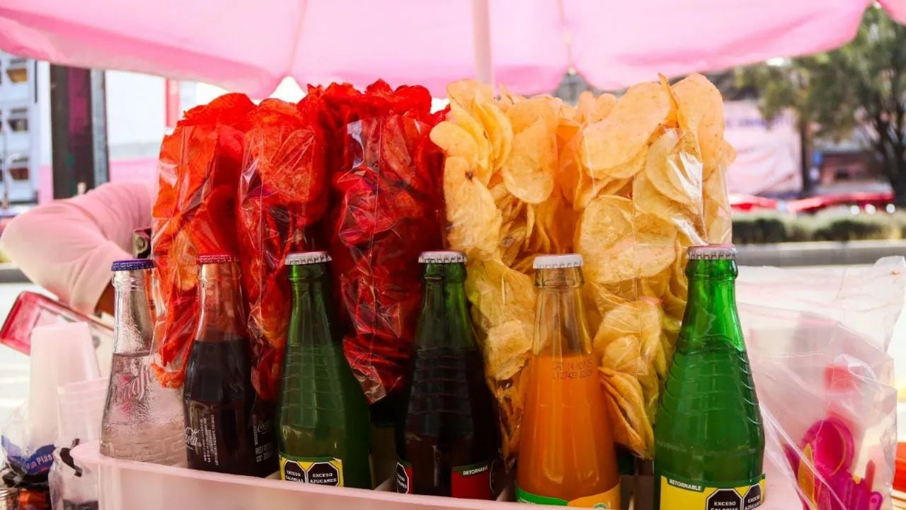 Cerca de cuatro millones de niños y niñas de primarias públicas en México tienen obesidad: IMSS