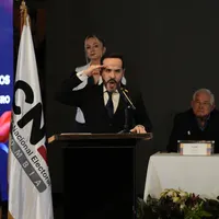 Coche bomba explota en Colombia un día después de que De la Espriella asumió la presidencia