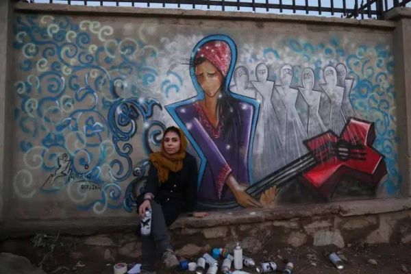 El arte de Shamsia Hassani en el activismo