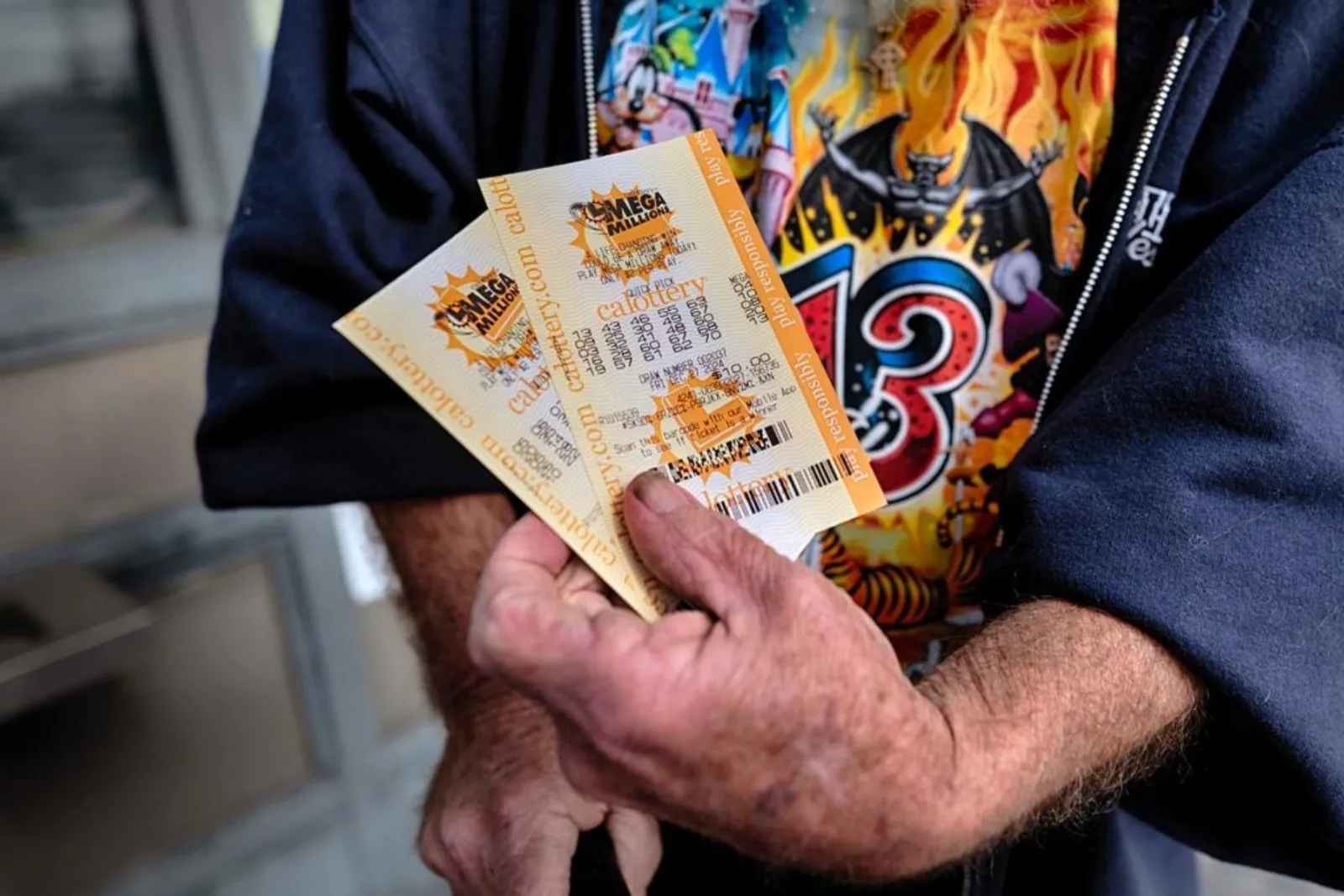Vendido en California el boleto ganador de $1.220 millones en la lotería Mega Millions